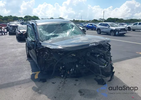 2018 Jeep Grand Cherokee Laredo E 4X2 z USA, uszkodzony, nr VIN 1C4RJEAG2JC353918